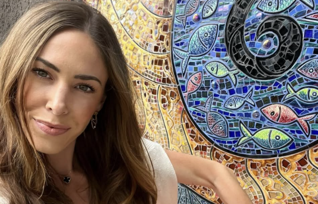 Canadian Actress Known For 'American Pie' Speaks Out After Being Held By ICE For 12 Days